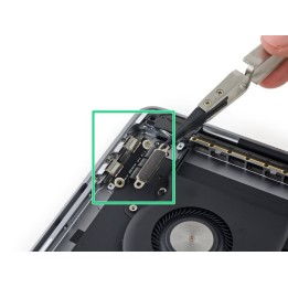 Remplacement connecteur de charge MacBook Pro 13 pouces 2016 à 2022