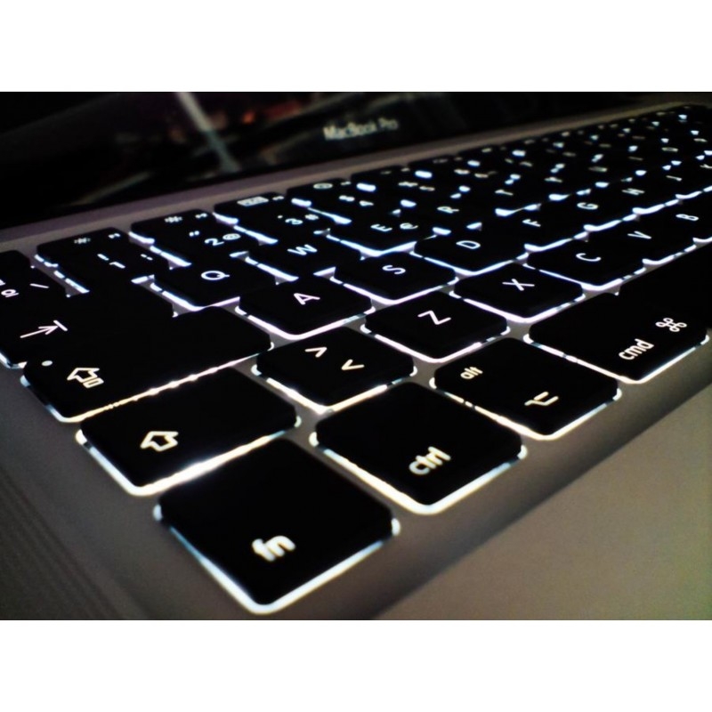 Le MacBook Air renoue avec le clavier rétro-éclairé et adopte OS X Lion -  ZDNet